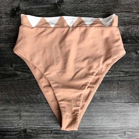 House of Harlow 1960 X Revolve Veda High Rise Tan Bikini Bottoms Small - Picture 2 of 5
